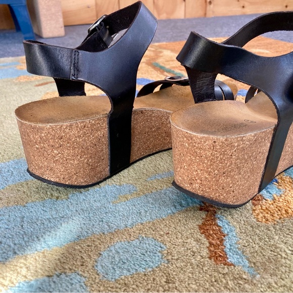 ERIC MICHAEL Leather Whitney Wedge
-size 41 - Picture 4 of 8